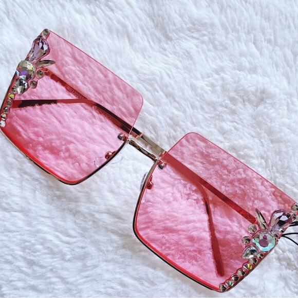 Nora Pink Square Sunglasses - Picture 2 of 13